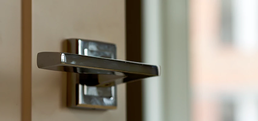 Door Lever Knob Repair in Pembroke Pines, Florida