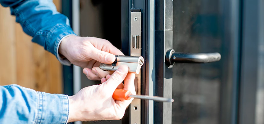 Eviction Locksmith For Lock Repair in Pembroke Pines, FL