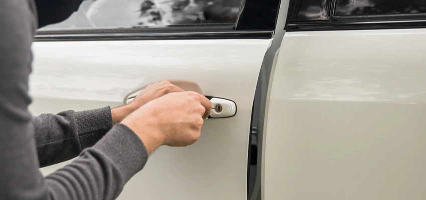 Unlock Car Door Service in Pembroke Pines, FL