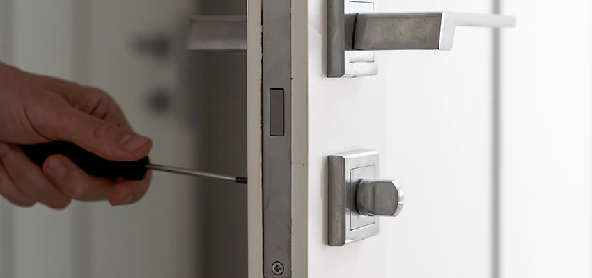 Key Programming Locksmith Open Now in Pembroke Pines, Florida